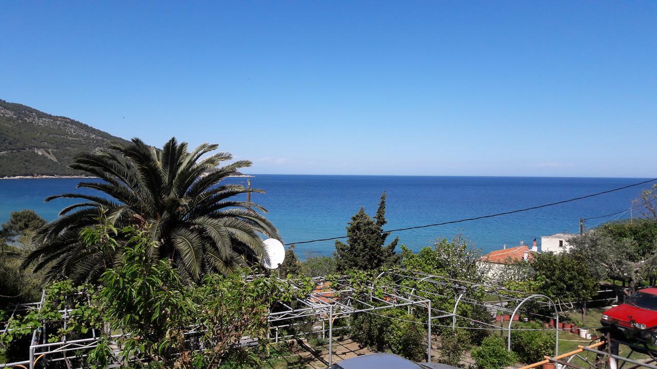 Hotel Kinira Екстериор снимка