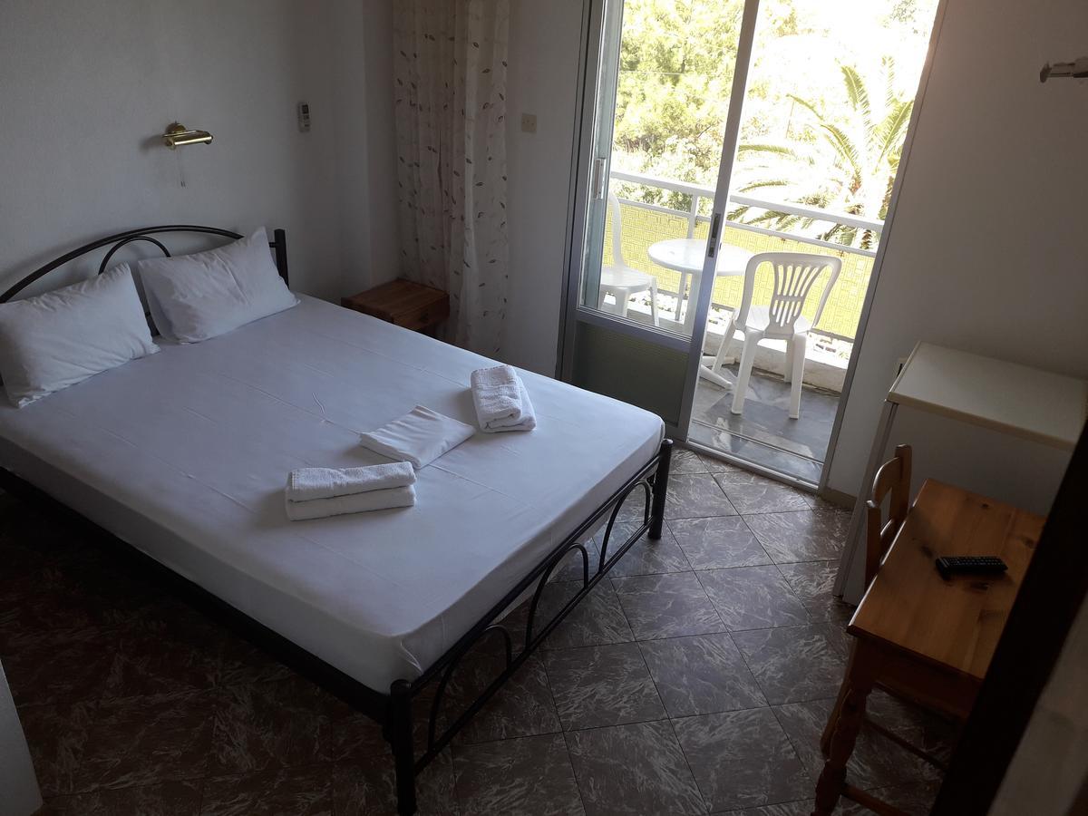 Hotel Kinira Екстериор снимка