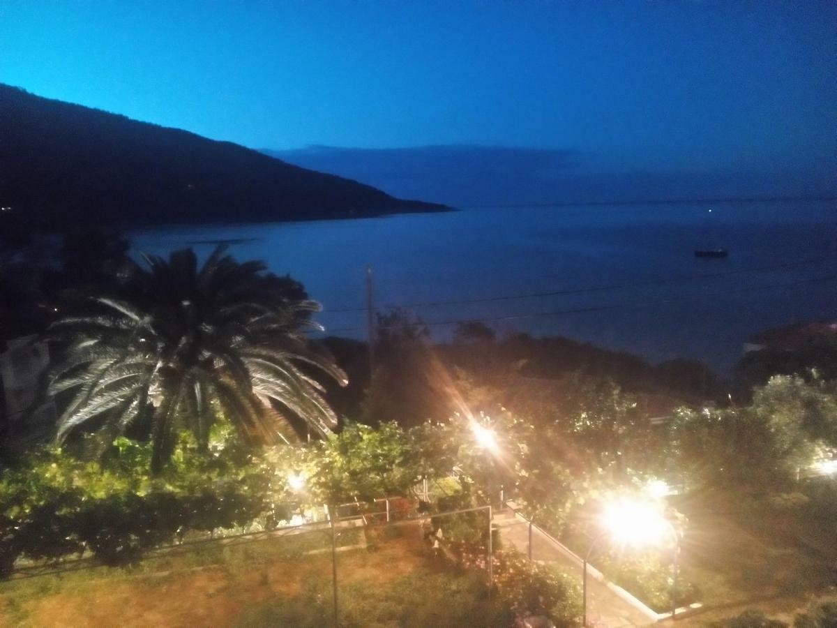 Hotel Kinira Екстериор снимка